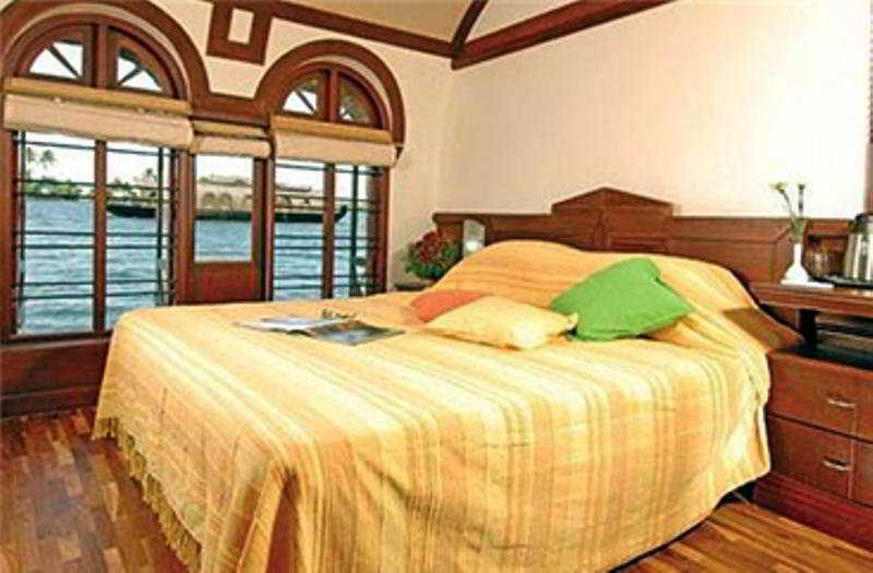 Lemon Tree Vembanad Lake Resort, Kerala Alappuzha Eksteriør bilde